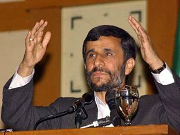 Иран способен самостоятельно производить обогащенный до 20 проц уран, однако не отказывается от обмена ядерным топливом – М.Ахмадинежад
