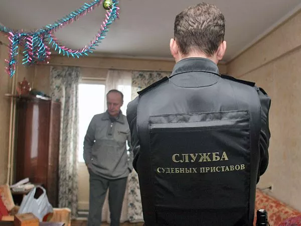 Цель оправдывает средства? Cудебные приставы склоняют дилеров к доносительству