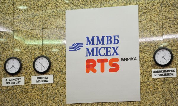 Московская биржа с 18 декабря объединит индексы ММВБ и РТС в один