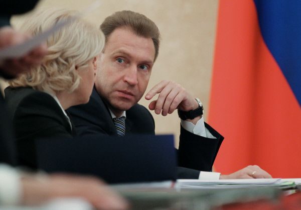 Шувалов считает, что не надо увеличивать расходную часть российского бюджета