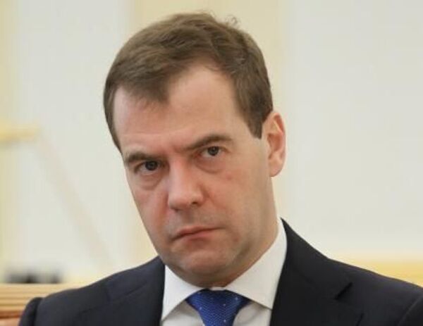 Медведев предложил использовать средства от приватизации МРСК для решения жилищных проблем