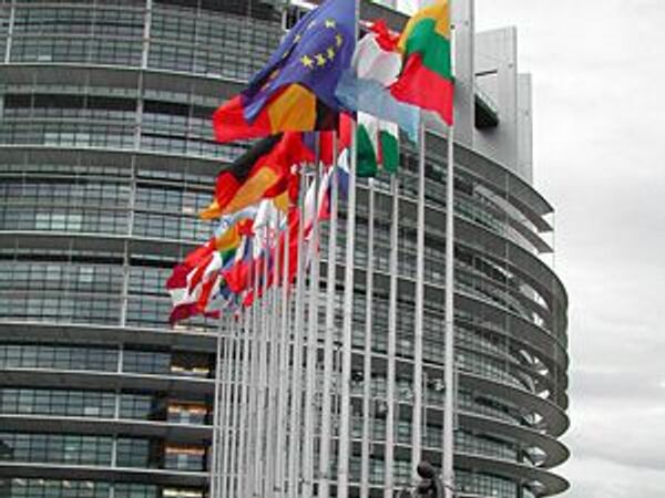 Европарламент может проголосовать по единой схеме работы с проблемными банками ЕС в июне