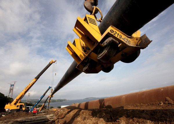 Россия в январе-октябре 2012 года нарастила добычу нефти с газовым конденсатом на 1,3%