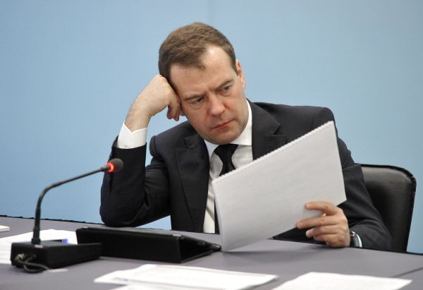 Медведев раскритиковал доклад замглавы Минрегиона