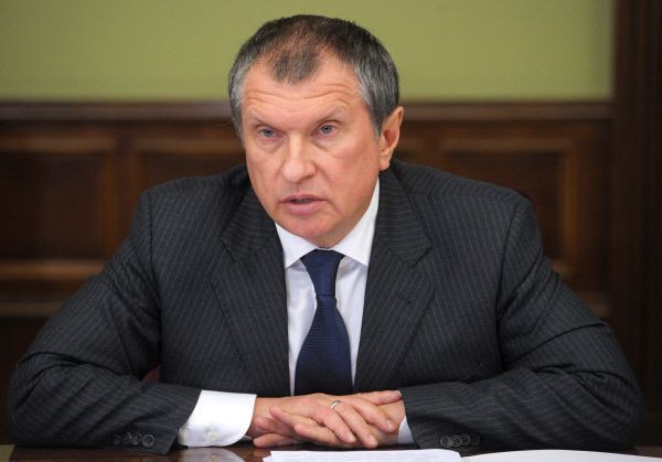 Путин поручил оформить необходимые директивы по покупке Роснефтью ТНК-ВР - Сечин Путин поручил оформить необходимые директивы по покупке Роснефтью ТНК-ВР - Сечин