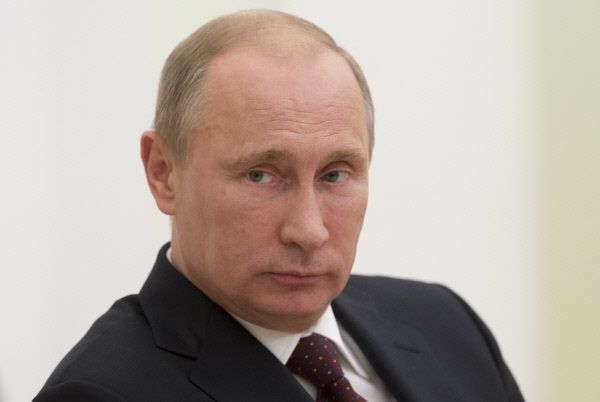 Для стабилизации ситуации в ряде регионов России будет реализовано зерно из госфонда - Путин