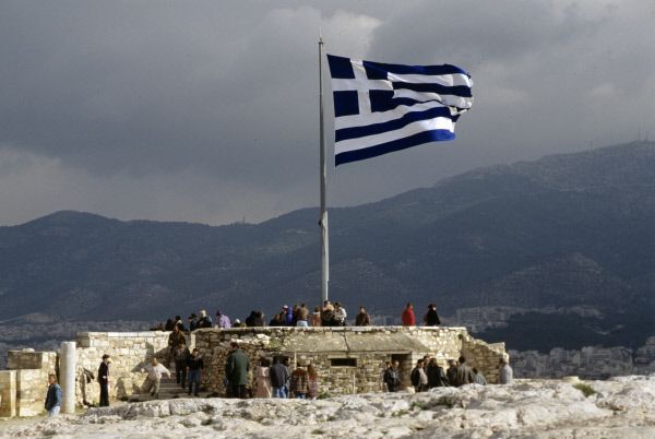 Афины хотят продать 33% греческой лотерейной монополии OPAP