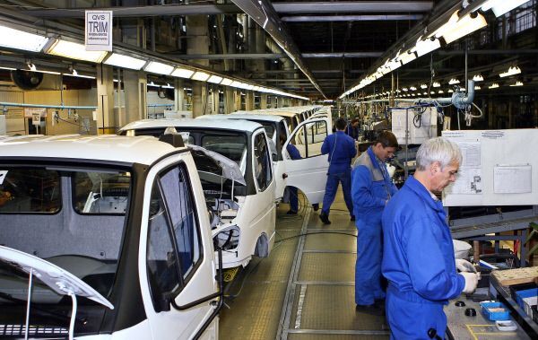 ГАЗ, ЗМЗ и УАЗ возобновляют производства после корпоративного отпуска