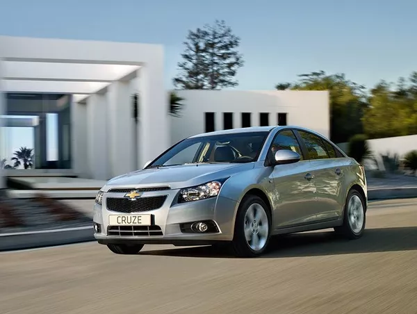GM отзывает Chevrolet Cruze из-за опасности возгорания двигателя