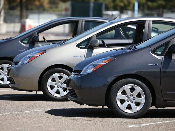 Toyota отзовет более 91 тыс коммерческих автомобилей из-за дефекта выхлопной системы