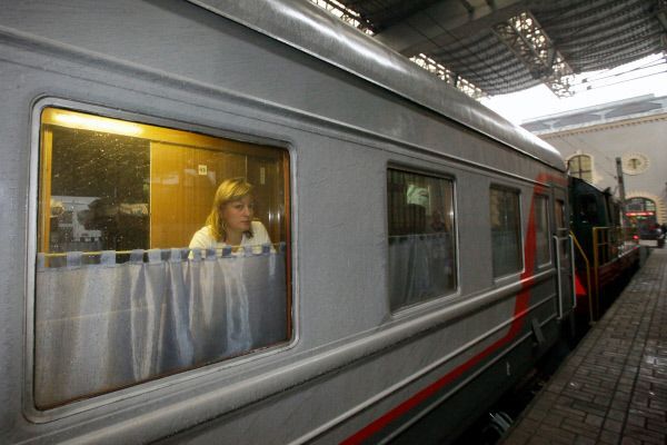 Пассажиры смогут заказывать места в экспрессах Москвы по интернету и садиться по паспорту