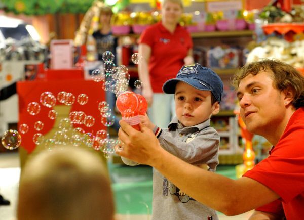 Объем рынка детских товаров в РФ может вырасти в 2012 г на 10,5% - до 437 млрд руб