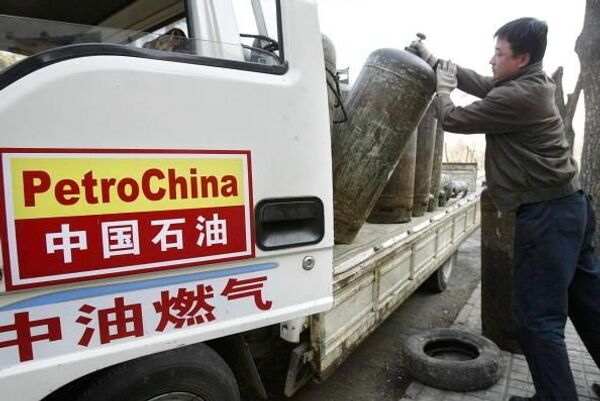 Китайская PetroChina получит половину в сланцевом проекте в Канаде за $2,2 млрд