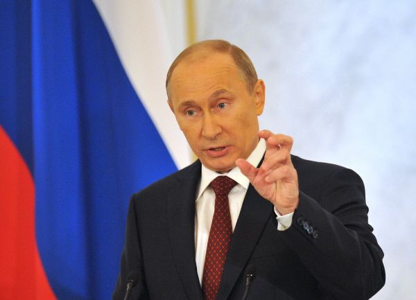 Путин призвал поддержать ограничения для чиновников на собственность и счета за рубежом