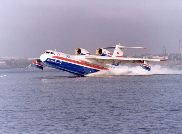Самолет-амфибия Бе-200.