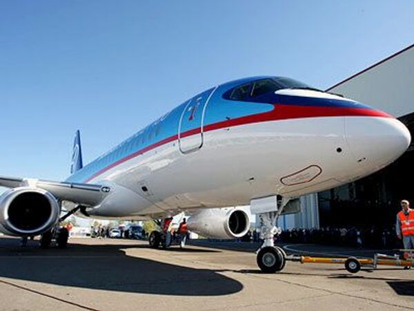 ОАК заключит контракты на поставку заказчикам около 100 самолетов Sukhoi Superjet и МС-21